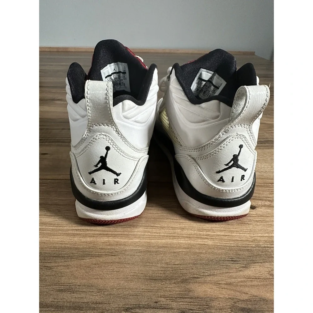 Jordan Flight 9 Youth Size 5.5Y‎ Sneakers White/ Red  654975-101